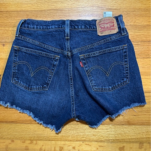 Levi's Women's 501 Original Denim Shorts - Cut Off  Blue Sz 28 (j10) - Picture 1 of 9